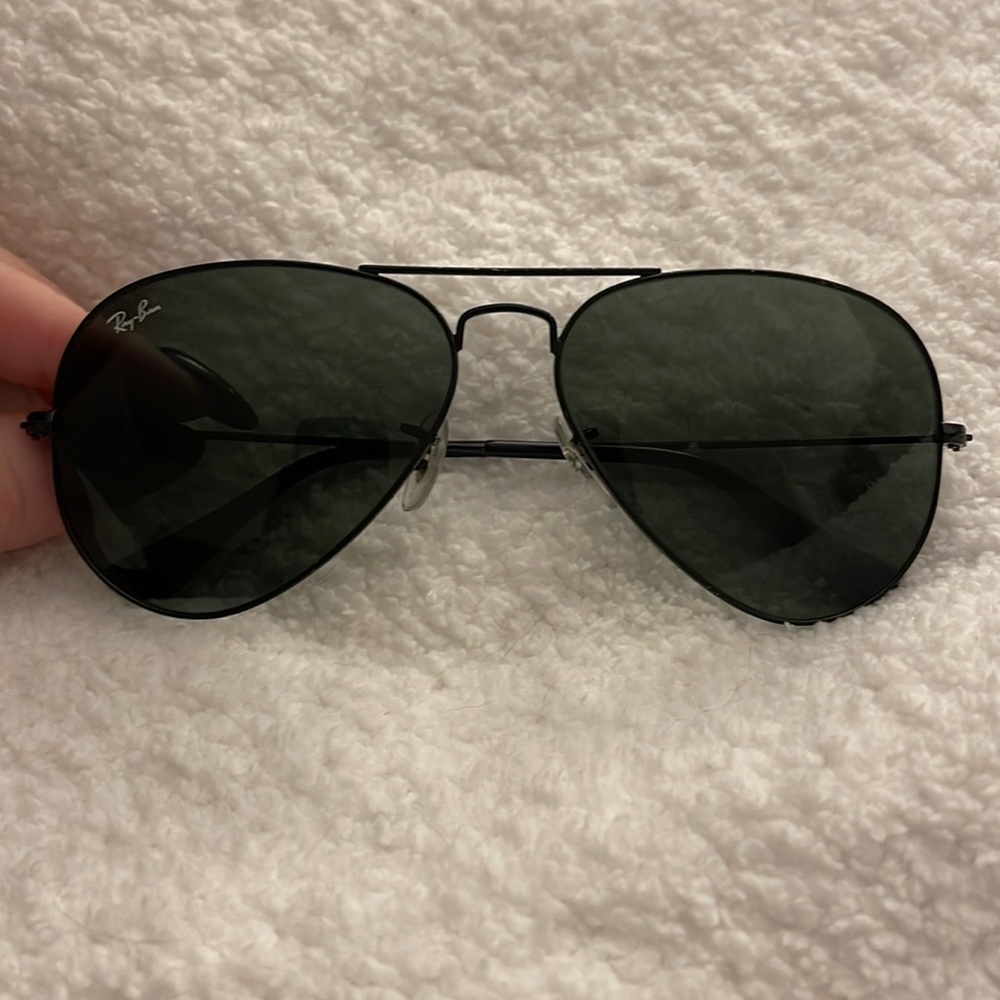 Ray-Ban Classic Aviator Sunglasses- black